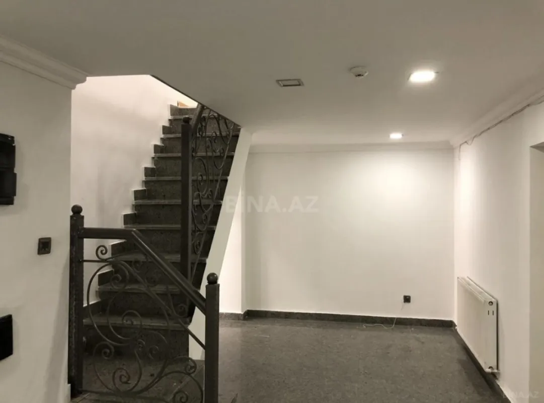 Kirayə verilir obyekt 157 m²