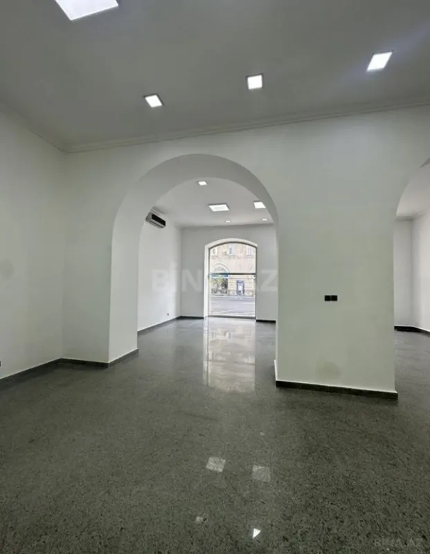 Kirayə verilir obyekt 157 m²