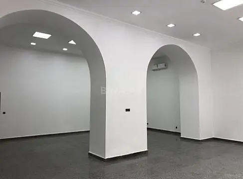 Kirayə verilir obyekt 157 m²