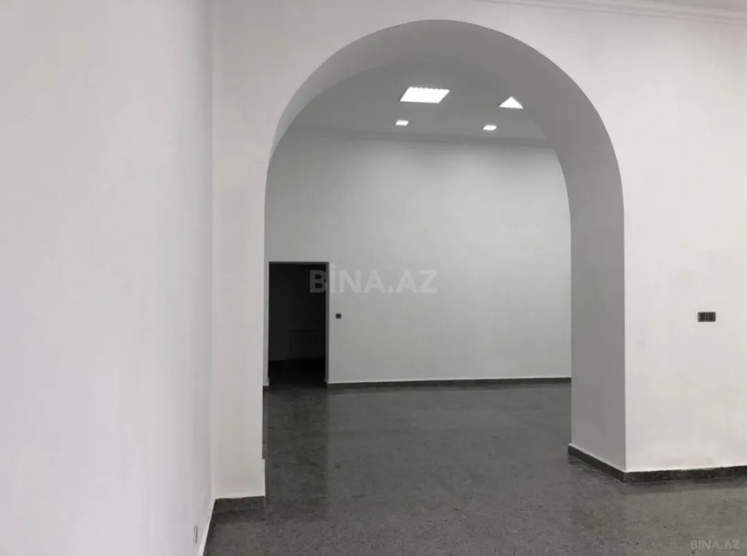 Kirayə verilir obyekt 157 m²