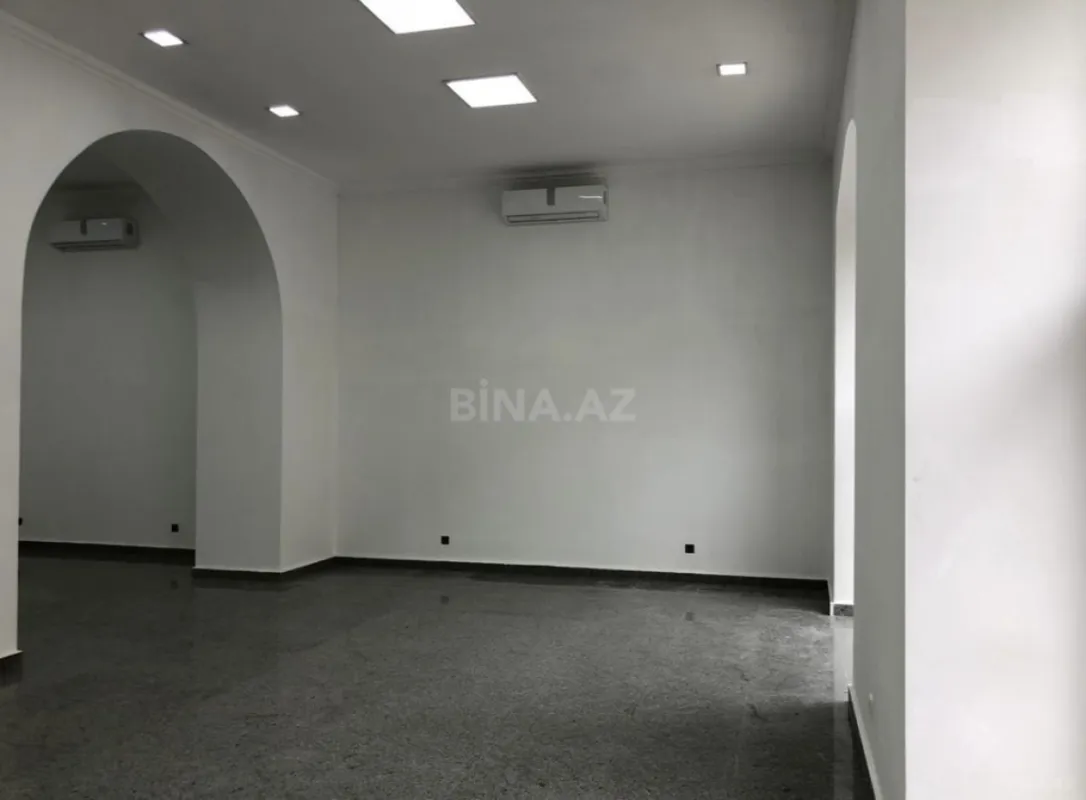 Kirayə verilir obyekt 157 m²