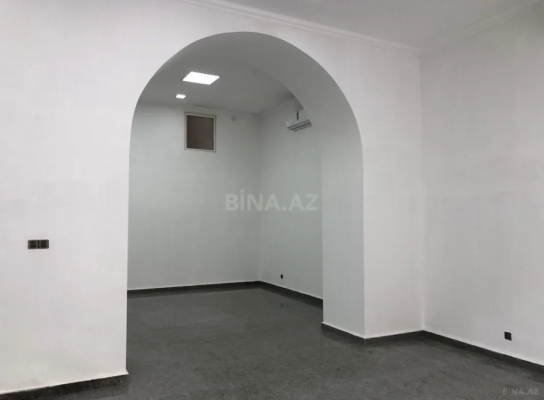 Kirayə verilir obyekt 157 m²