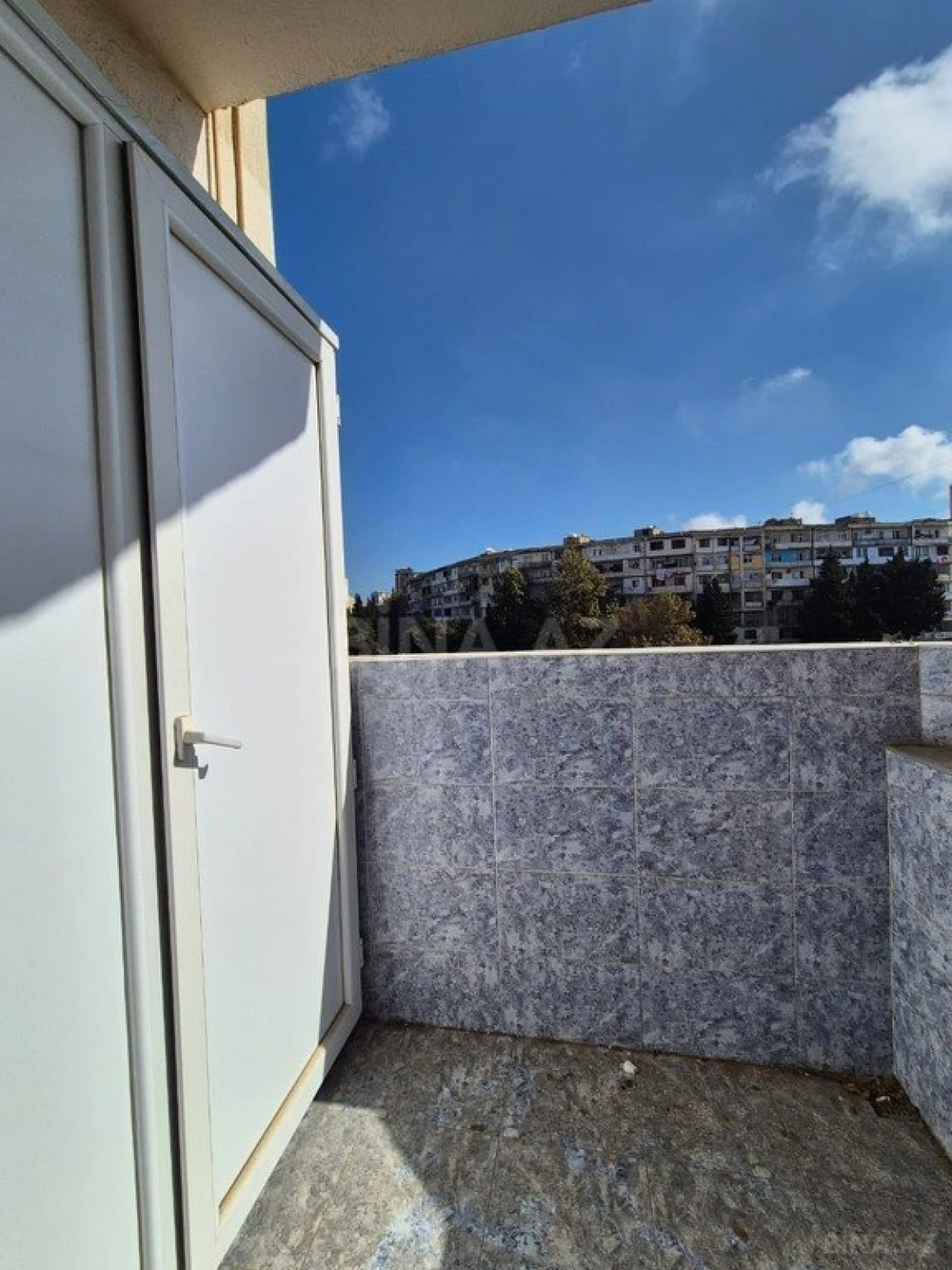 Satılır 2 otaqlı mənzil 80 m²
