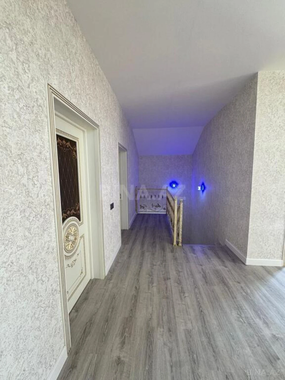 Satılır 4 otaqlı həyət evi 330 m²