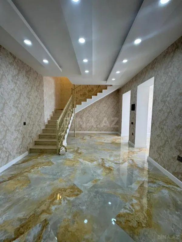 Satılır 4 otaqlı həyət evi 330 m²