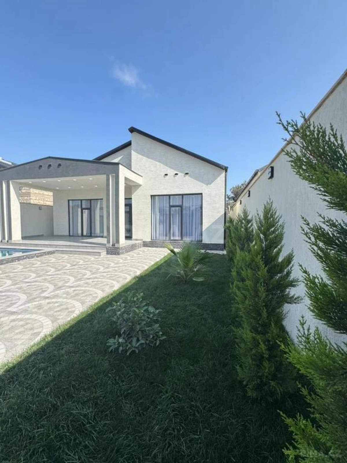 Satılır 4 otaqlı həyət evi 150 m²
