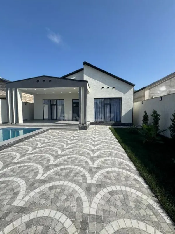 Satılır 4 otaqlı həyət evi 150 m²