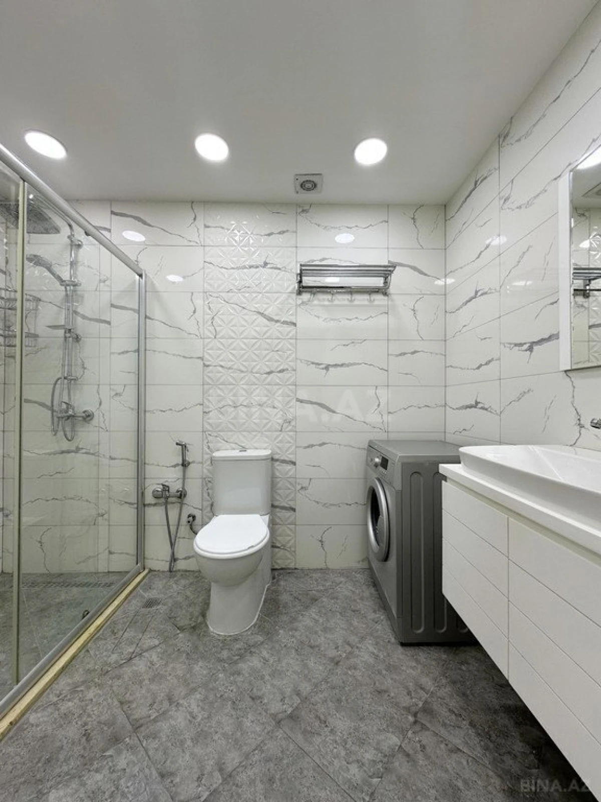 Satılır 2 otaqlı mənzil 52 m²