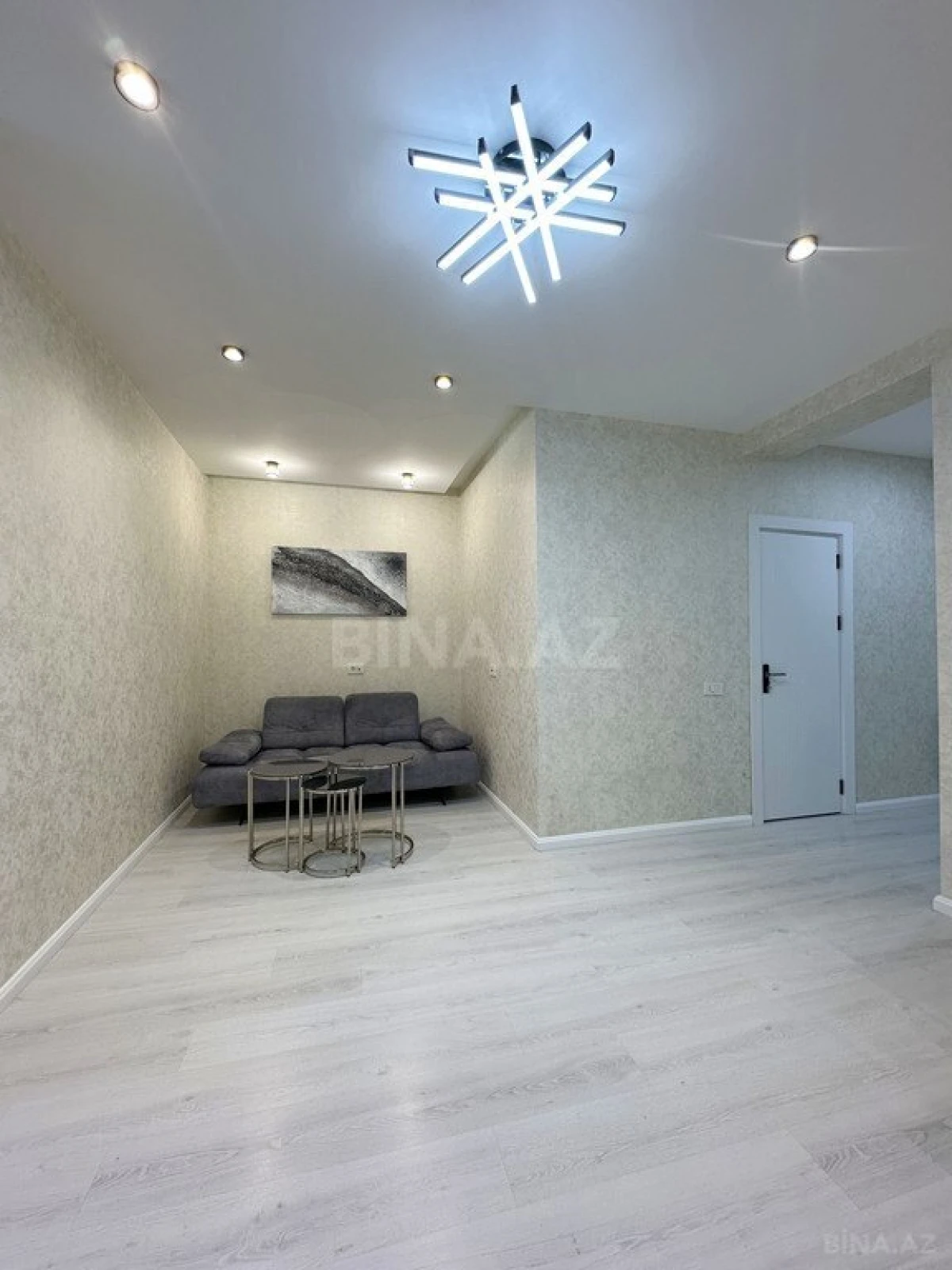 Satılır 2 otaqlı mənzil 52 m²