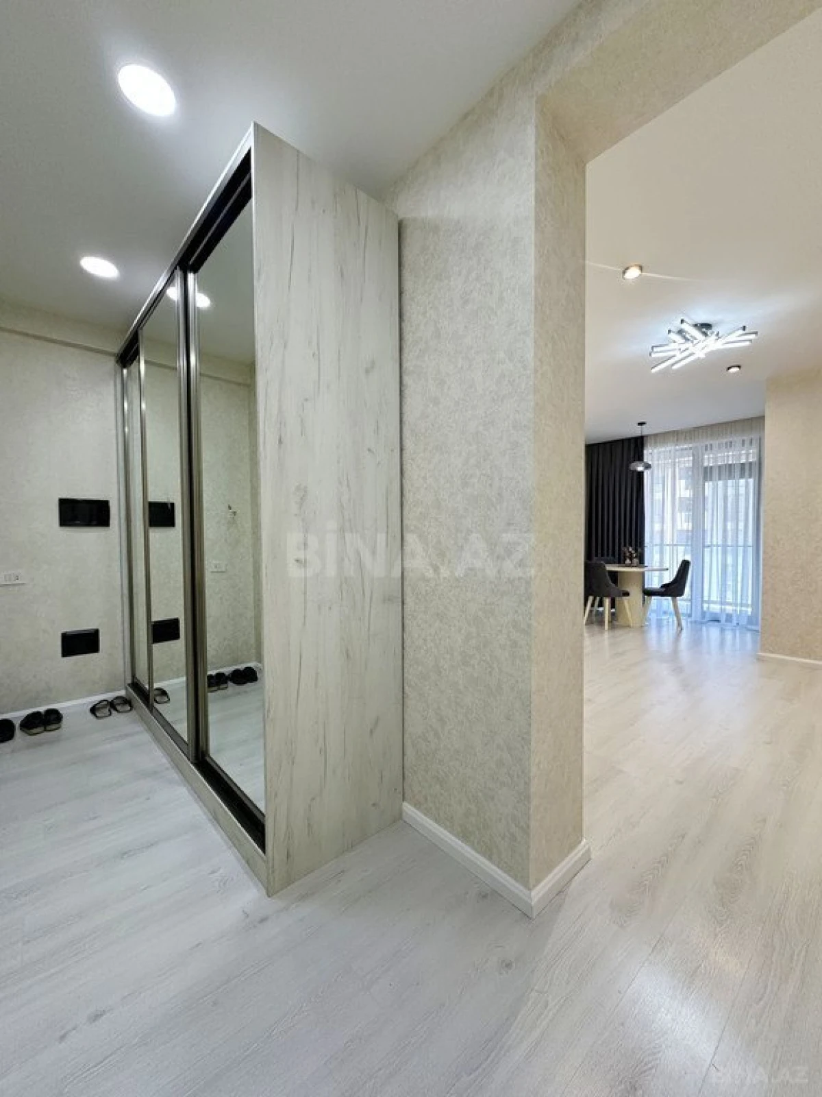 Satılır 2 otaqlı mənzil 52 m²