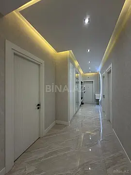 Satılır 5 otaqlı mənzil 230 m²