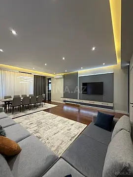 Satılır 5 otaqlı mənzil 230 m²