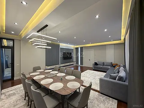 Satılır 5 otaqlı mənzil 230 m²