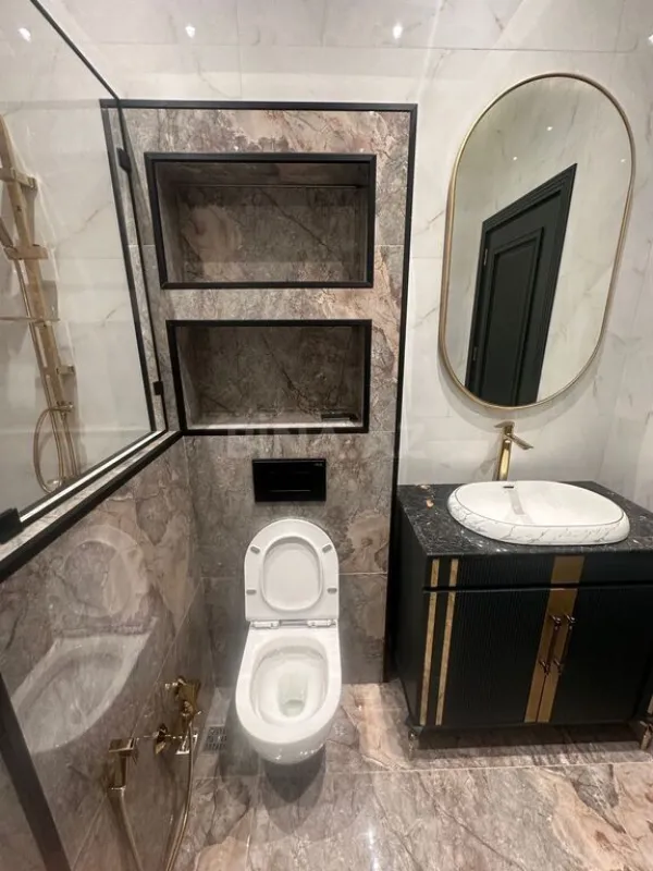 Satılır 6 otaqlı həyət evi 670 m²