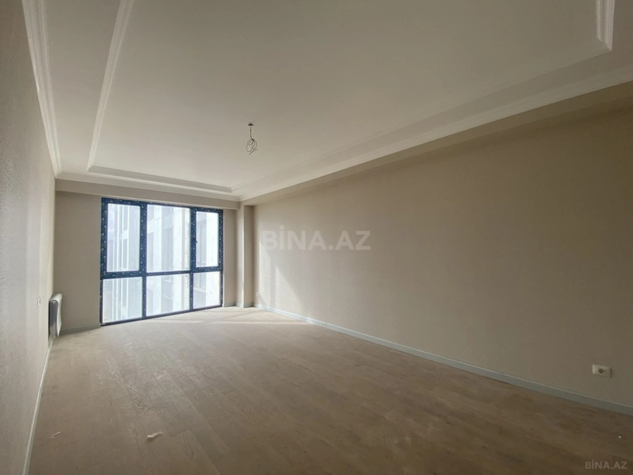 Satılır 3 otaqlı mənzil 110 m²