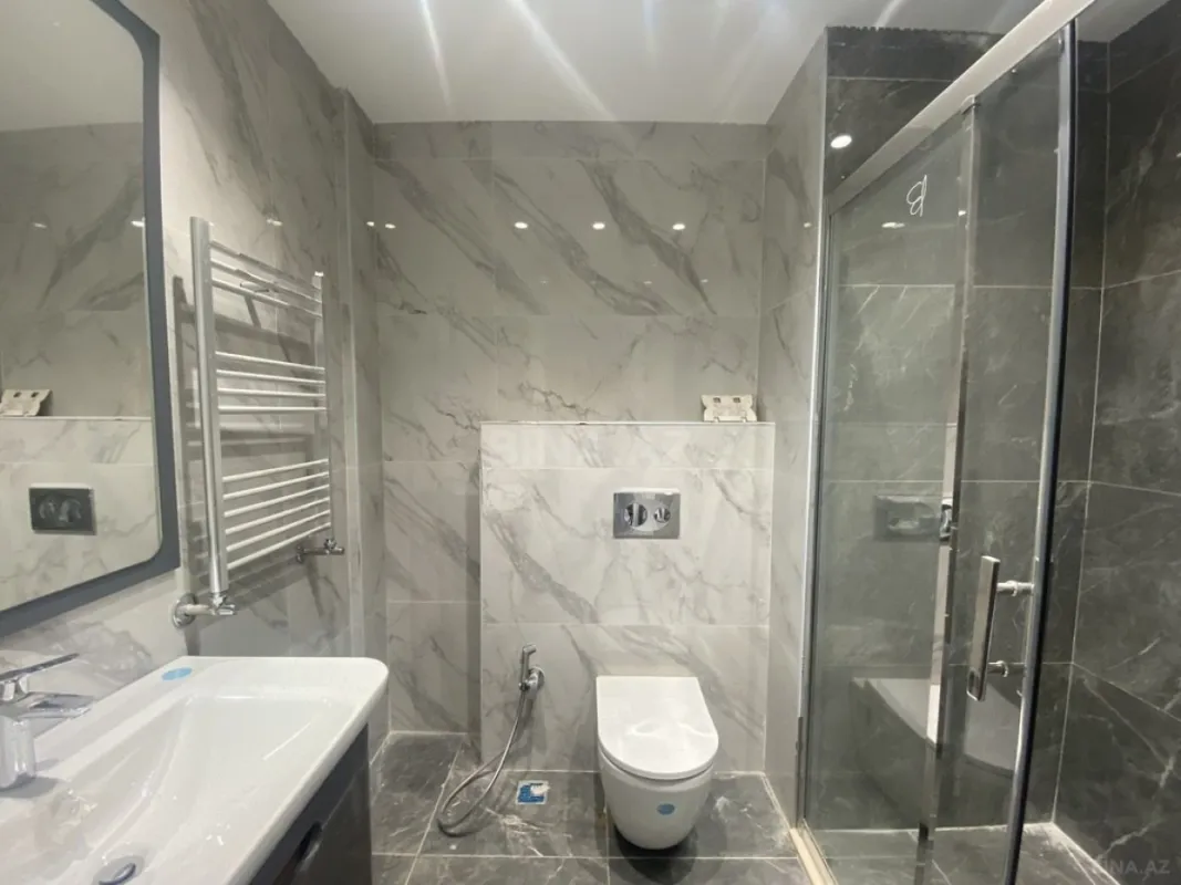 Satılır 3 otaqlı mənzil 110 m²