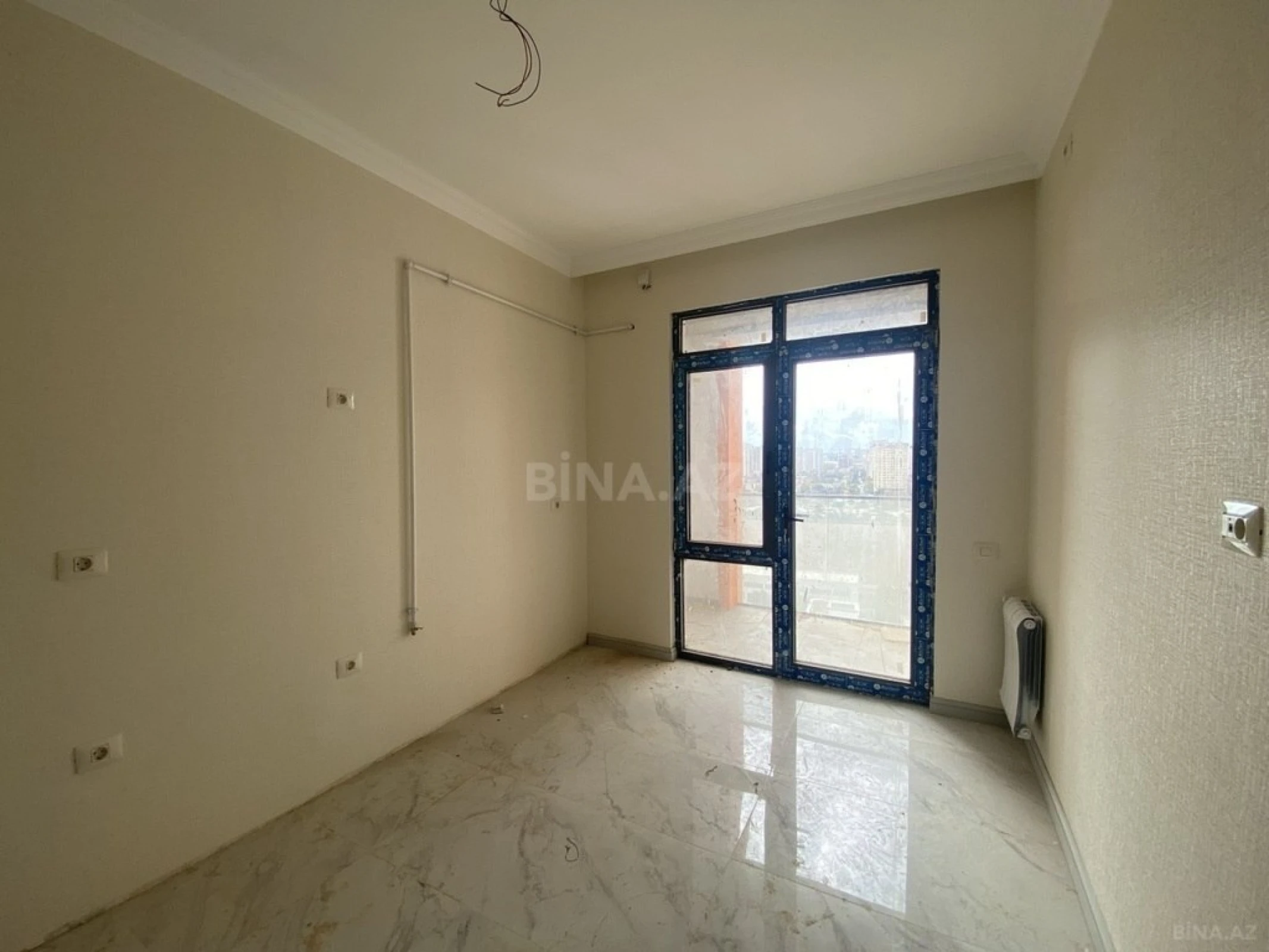 Satılır 3 otaqlı mənzil 110 m²