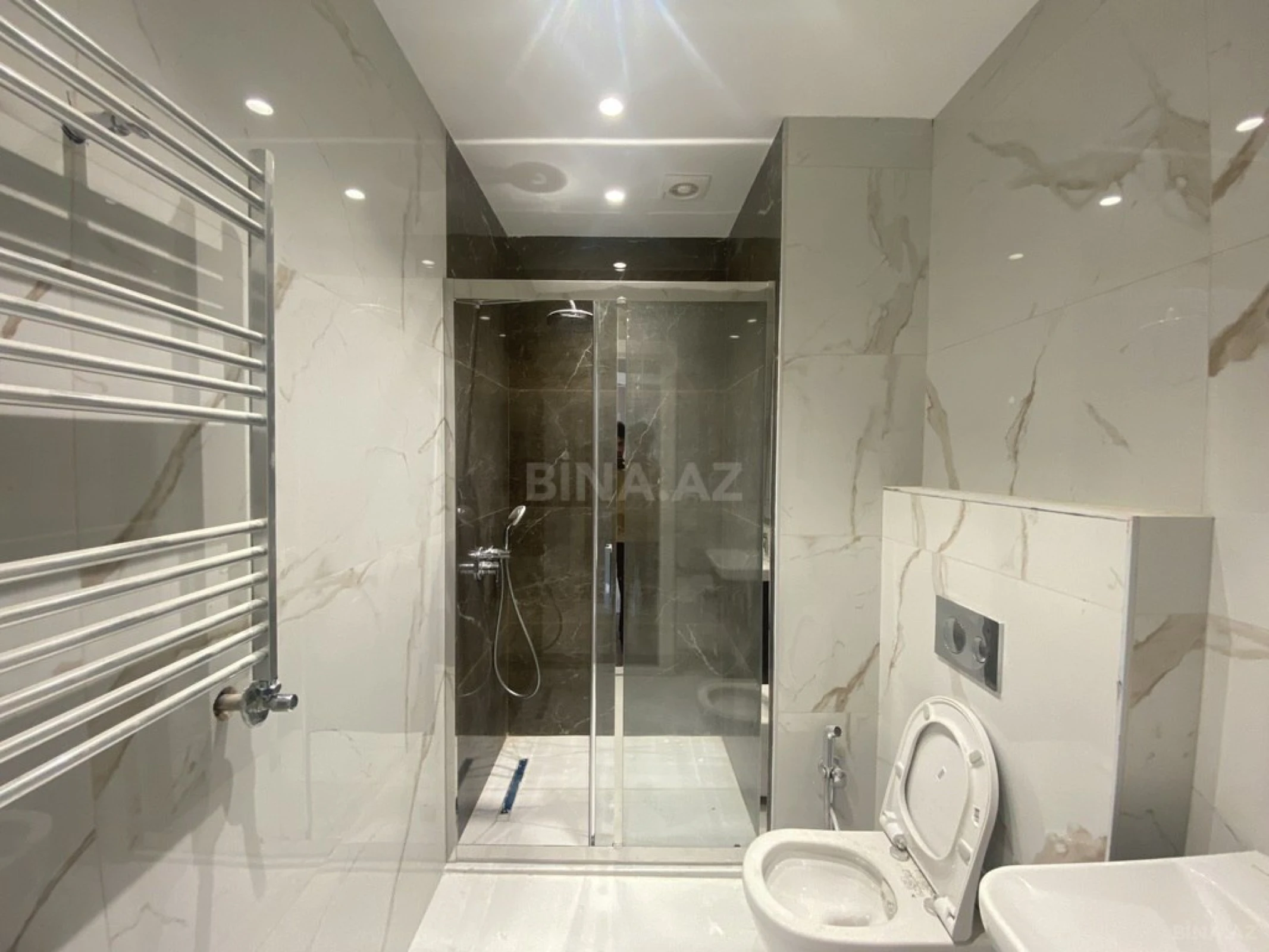 Satılır 3 otaqlı mənzil 110 m²
