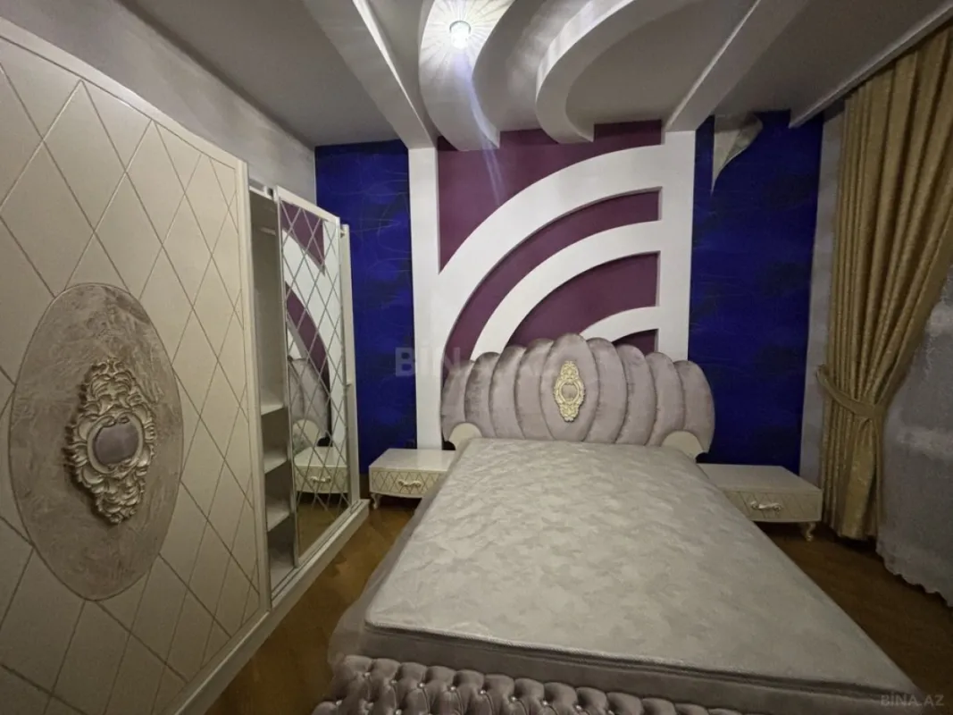 Satılır 6 otaqlı həyət evi 350 m²