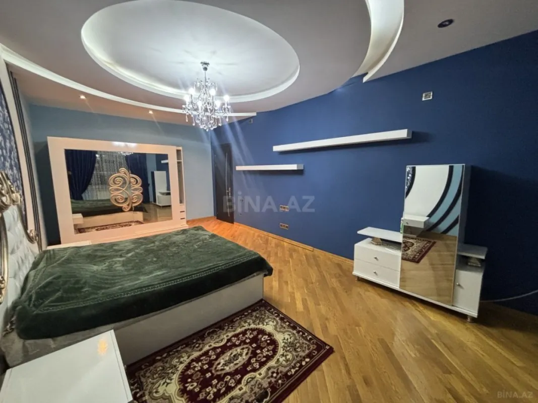 Satılır 6 otaqlı həyət evi 350 m²