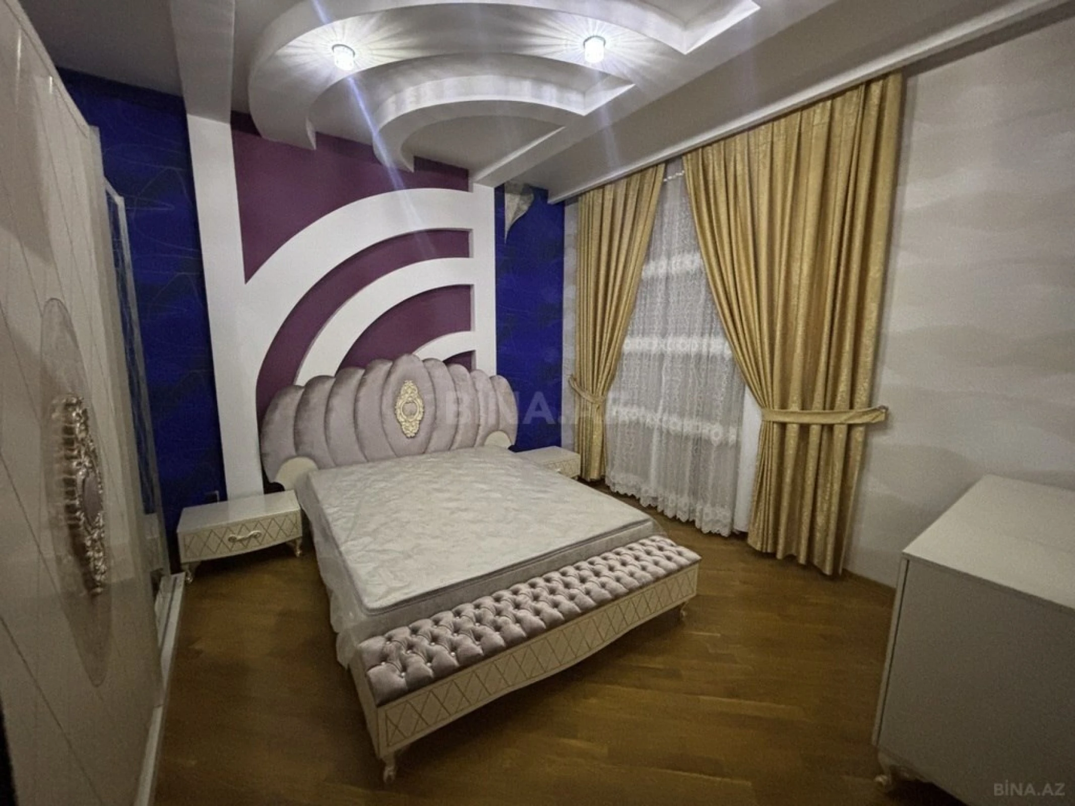 Satılır 6 otaqlı həyət evi 350 m²