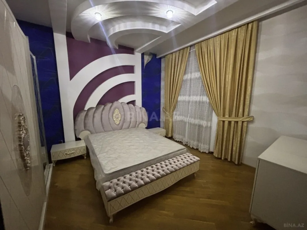 Satılır 6 otaqlı həyət evi 350 m²