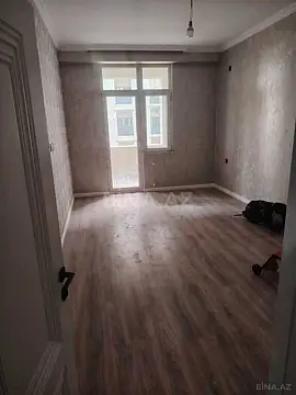 Satılır 2 otaqlı mənzil 83 m²
