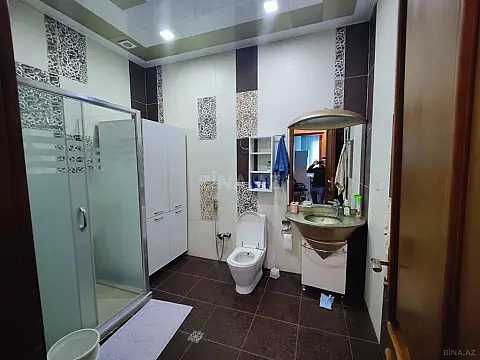 Kirayə verilir 4 otaqlı mənzil 200 m²