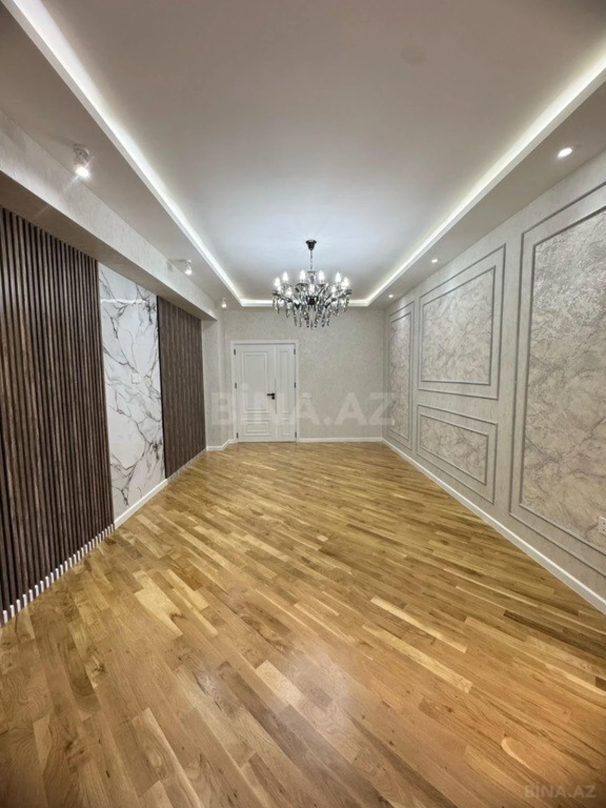 Satılır 3 otaqlı mənzil 140 m²