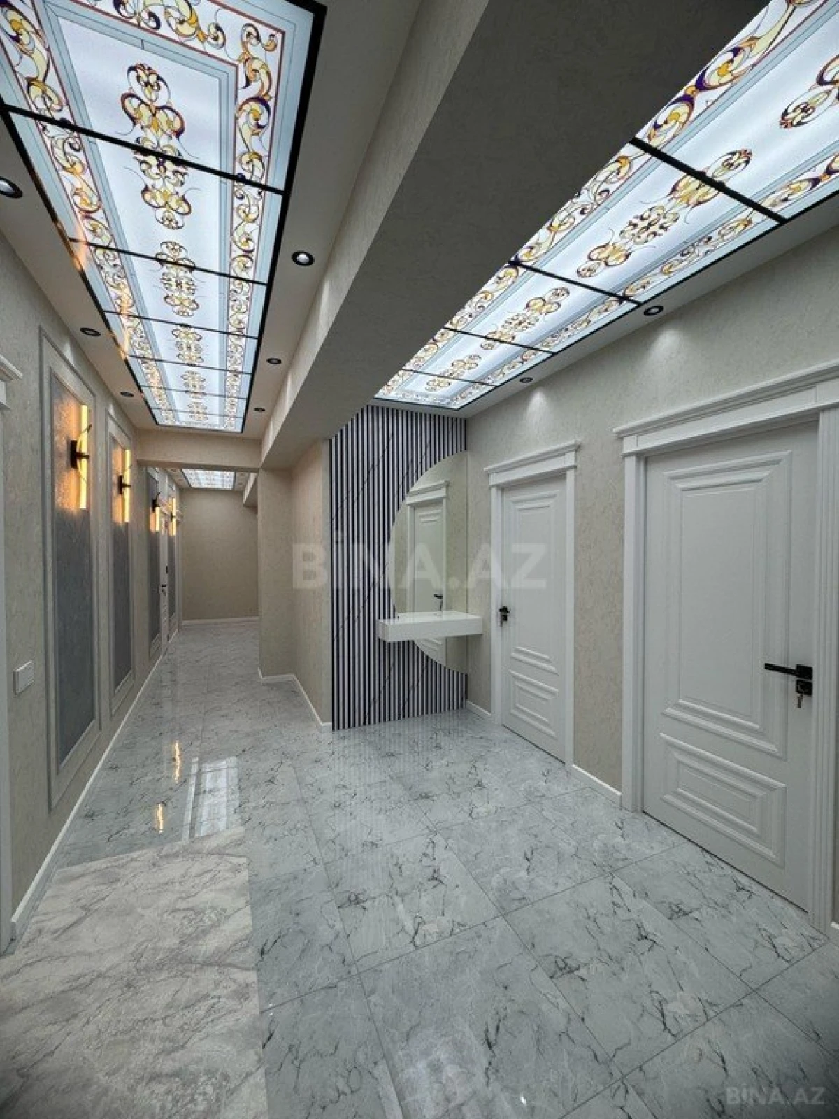 Satılır 3 otaqlı mənzil 140 m²