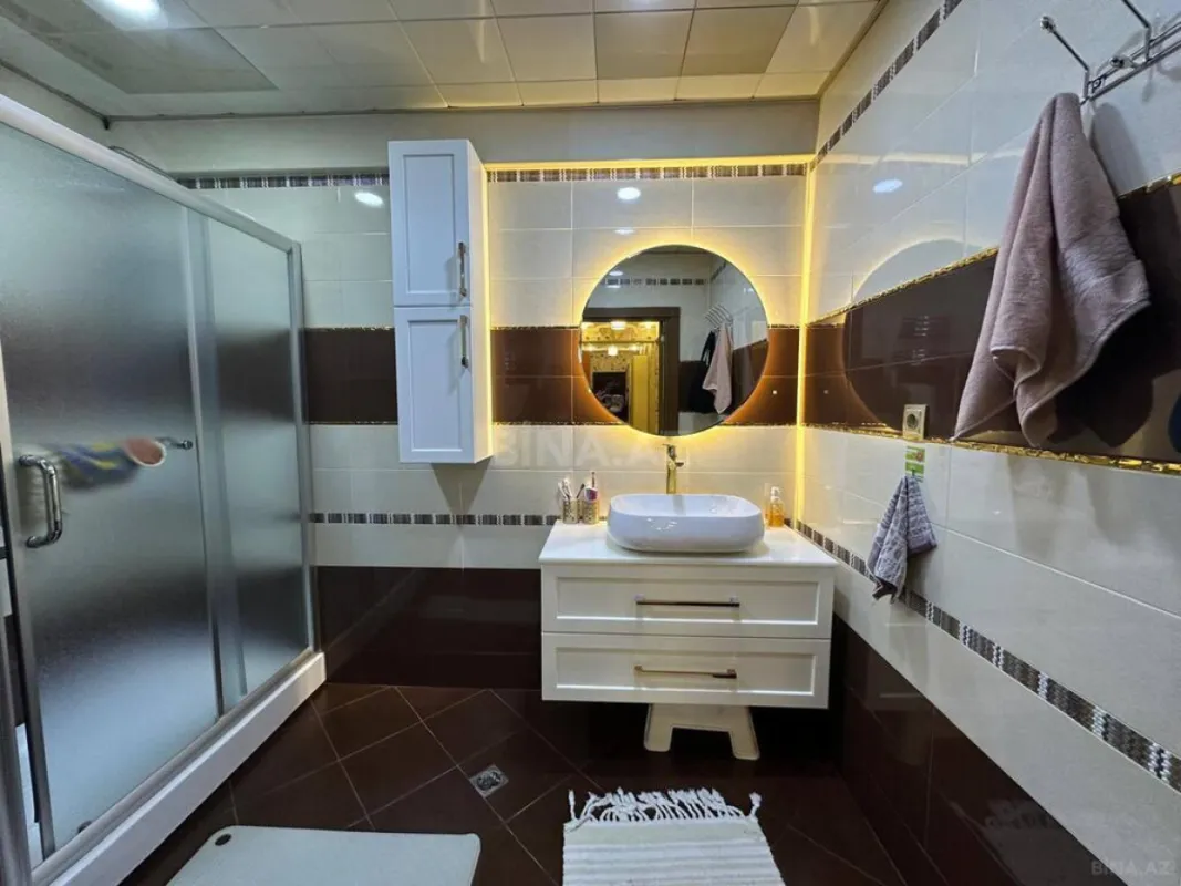 Satılır 3 otaqlı mənzil 111 m²