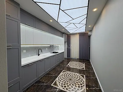 Satılır 3 otaqlı mənzil 137 m²