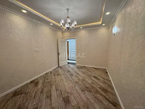 Satılır 3 otaqlı mənzil 137 m²