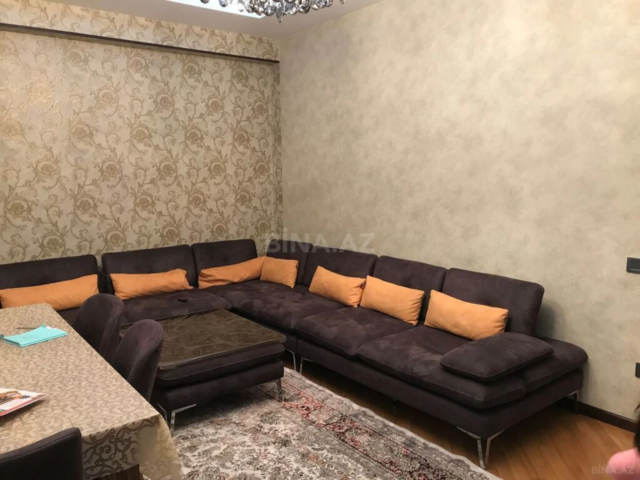 Satılır 3 otaqlı mənzil 113 m²