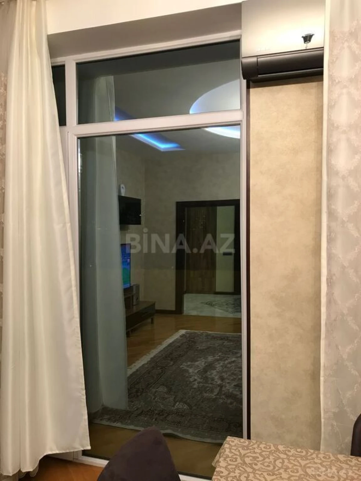 Satılır 3 otaqlı mənzil 113 m²