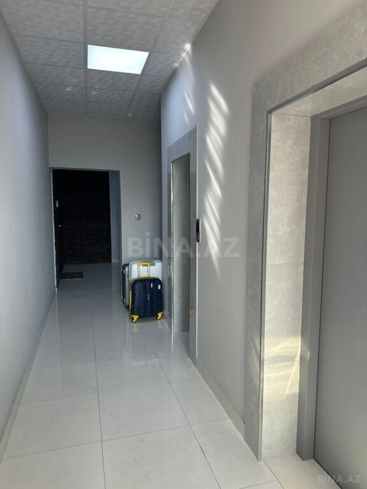 Satılır 3 otaqlı mənzil 113 m²