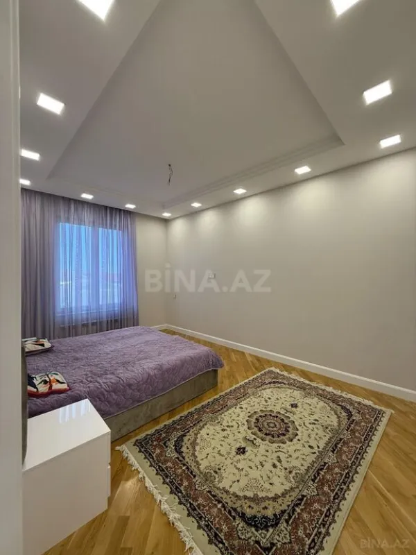 Satılır 7 otaqlı həyət evi 550 m²
