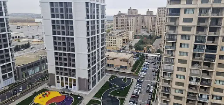 Satılır 3 otaqlı mənzil 146 m²