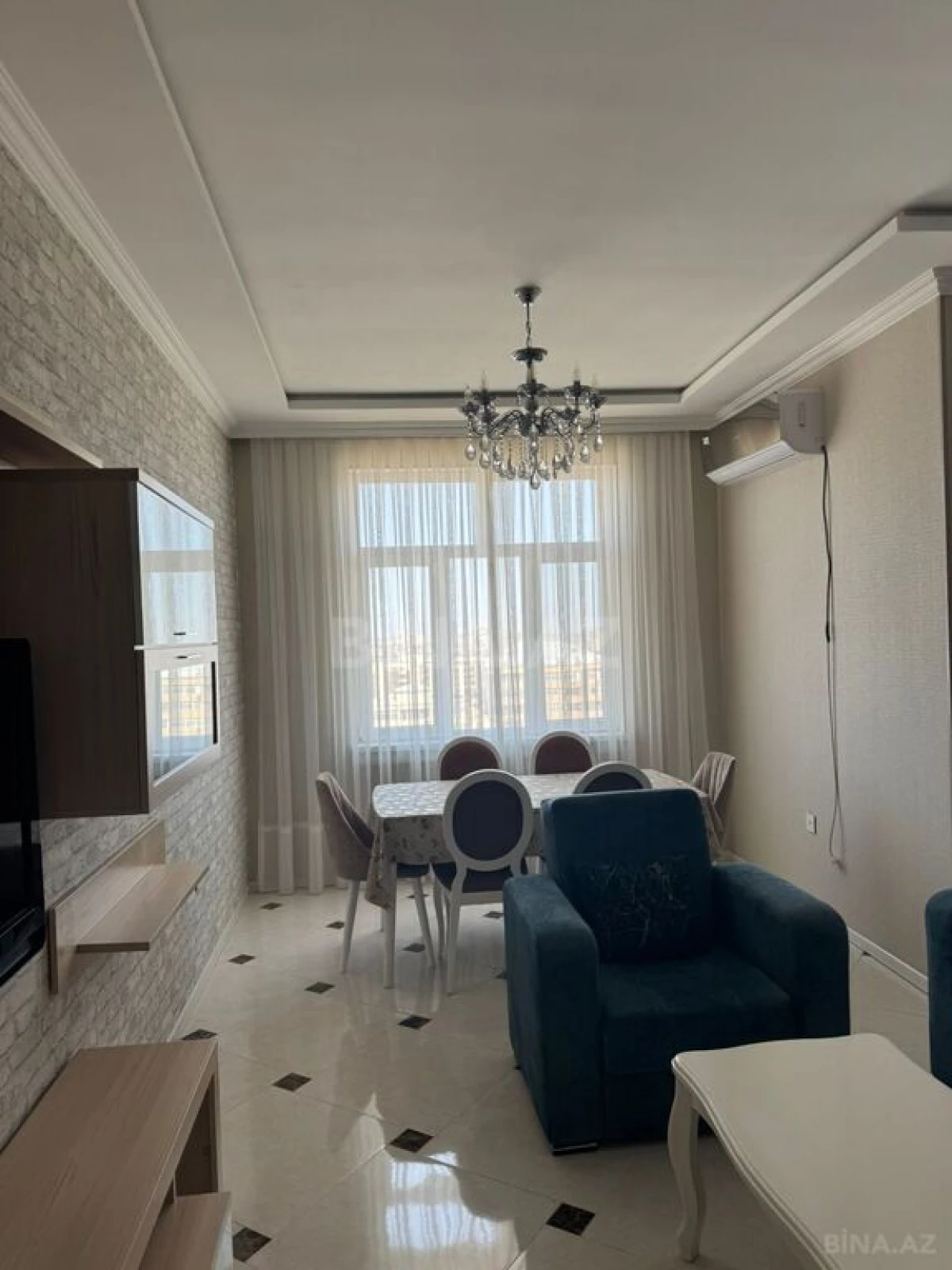 Kirayə verilir 3 otaqlı mənzil 130 m²