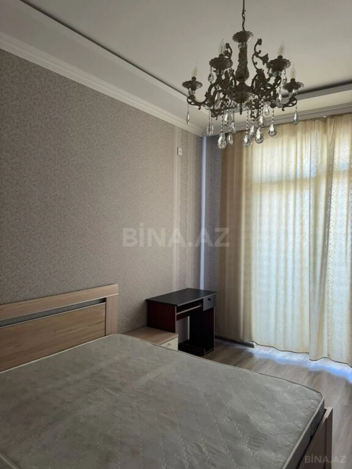 Kirayə verilir 3 otaqlı mənzil 130 m²