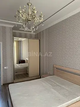 Kirayə verilir 3 otaqlı mənzil 130 m²