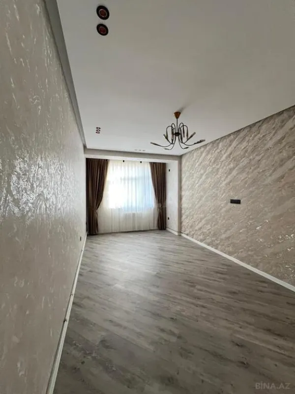 Satılır 2 otaqlı mənzil 62 m²