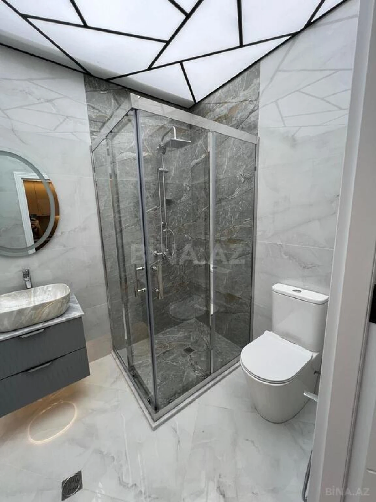 Satılır 2 otaqlı mənzil 62 m²