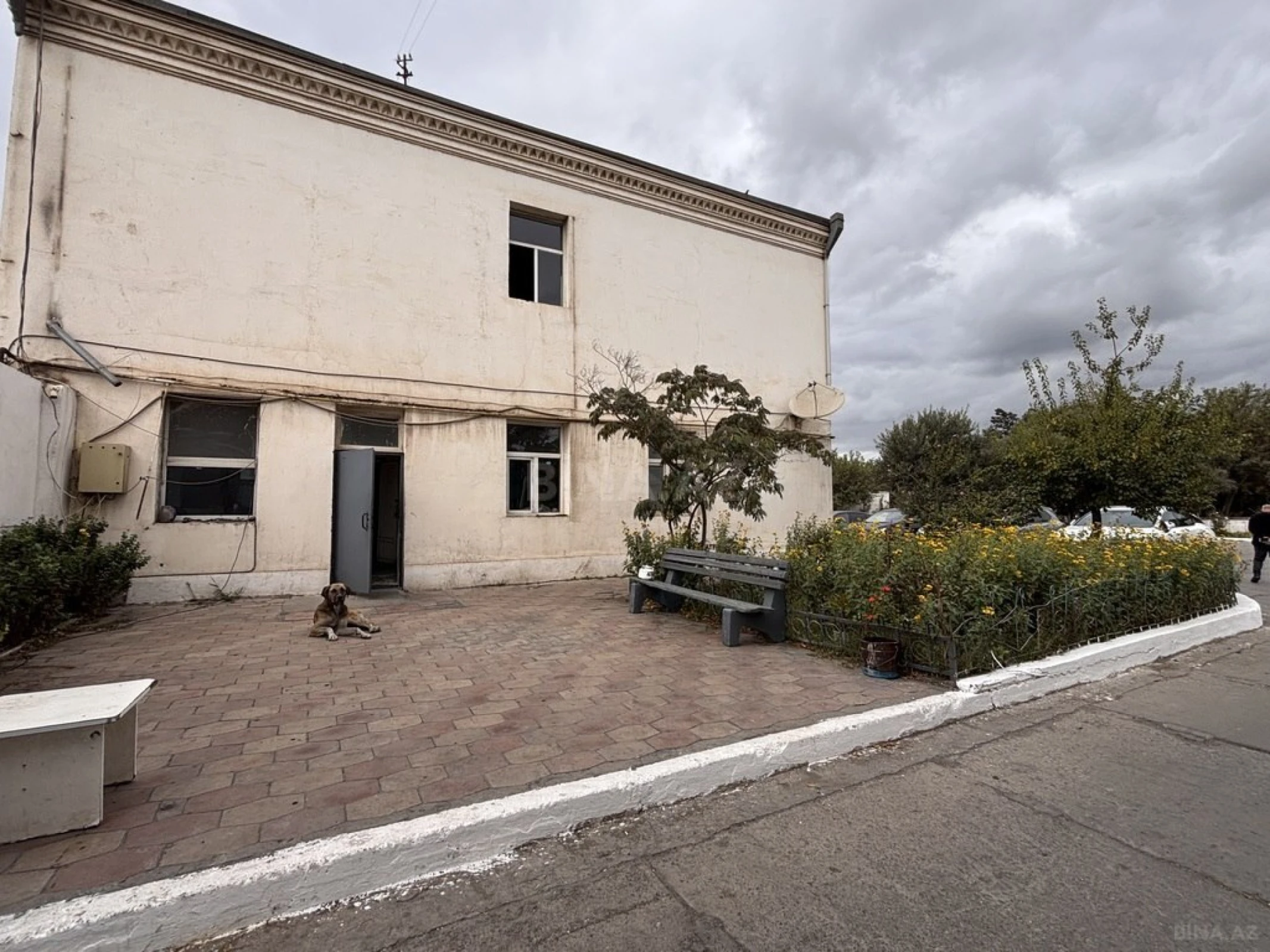 Kirayə verilir qaraj 30 m²