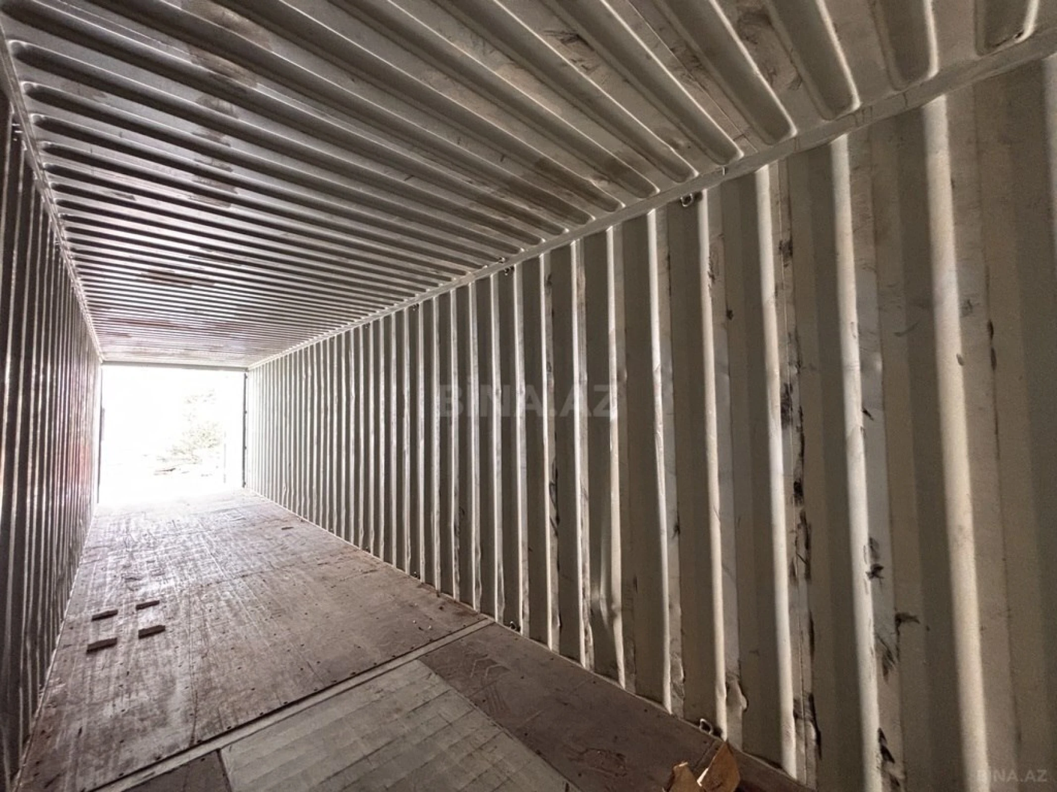 Kirayə verilir qaraj 30 m²