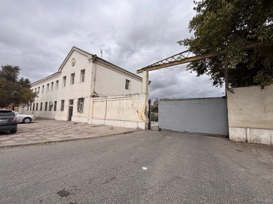 Kirayə verilir qaraj 30 m²