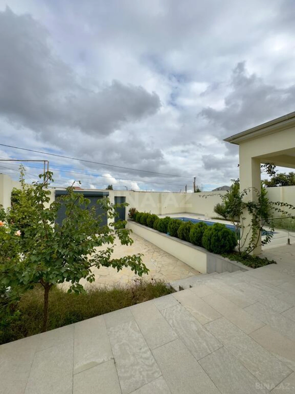 Satılır 3 otaqlı həyət evi 170 m²