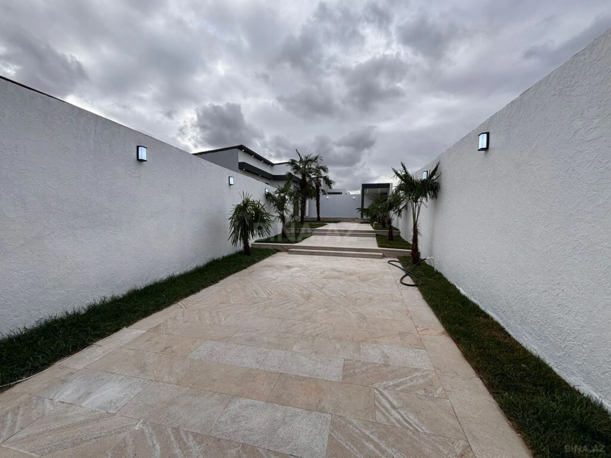 Satılır 4 otaqlı həyət evi 150 m²