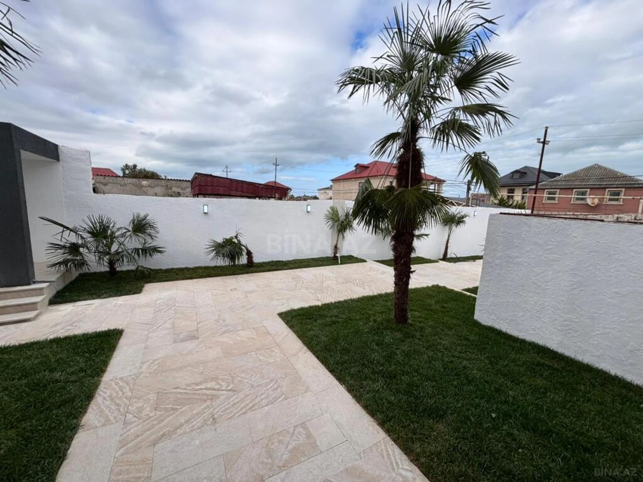 Satılır 4 otaqlı həyət evi 150 m²