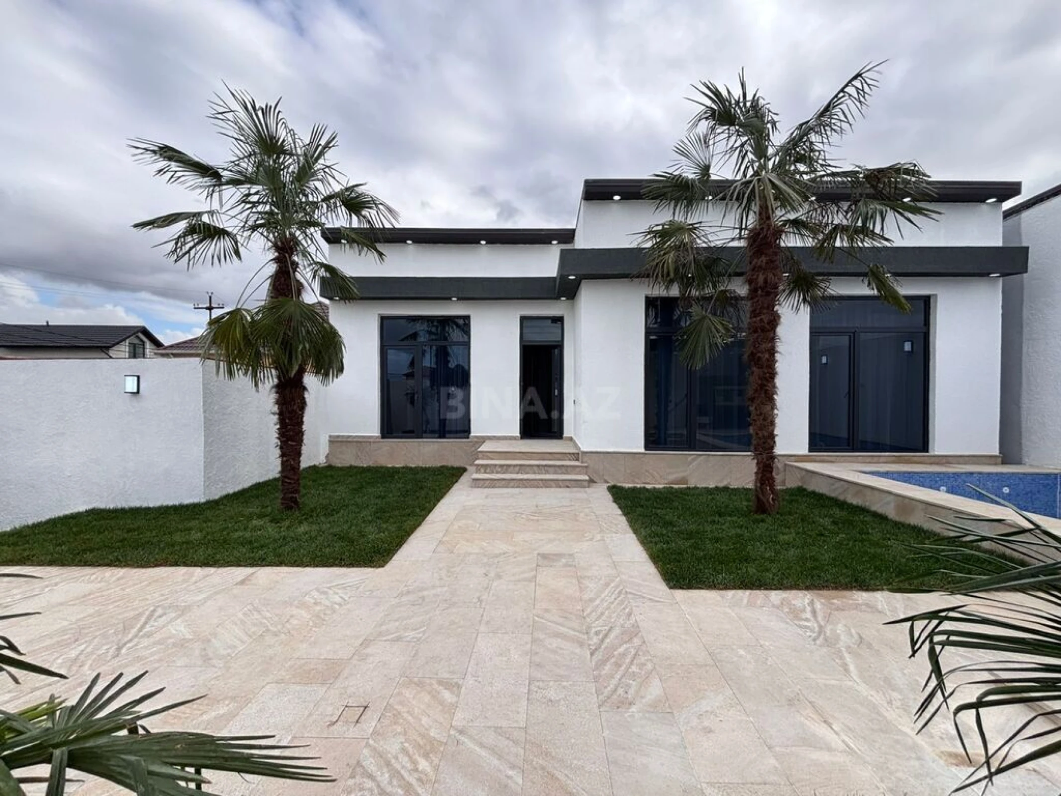 Satılır 4 otaqlı həyət evi 150 m²